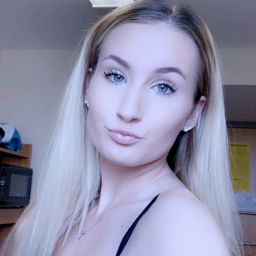 Meet your Posher, Maddie
